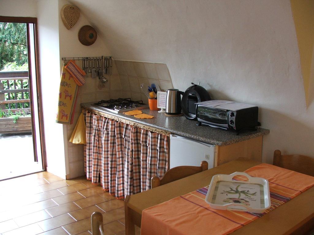 Antica Casa Ortensia ริวาเดลการ์ดา ภายนอก รูปภาพ