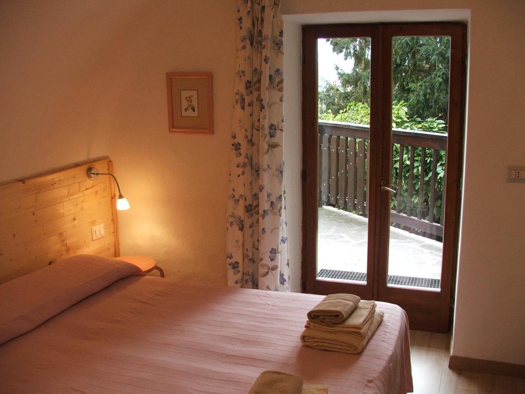 Antica Casa Ortensia ริวาเดลการ์ดา ภายนอก รูปภาพ